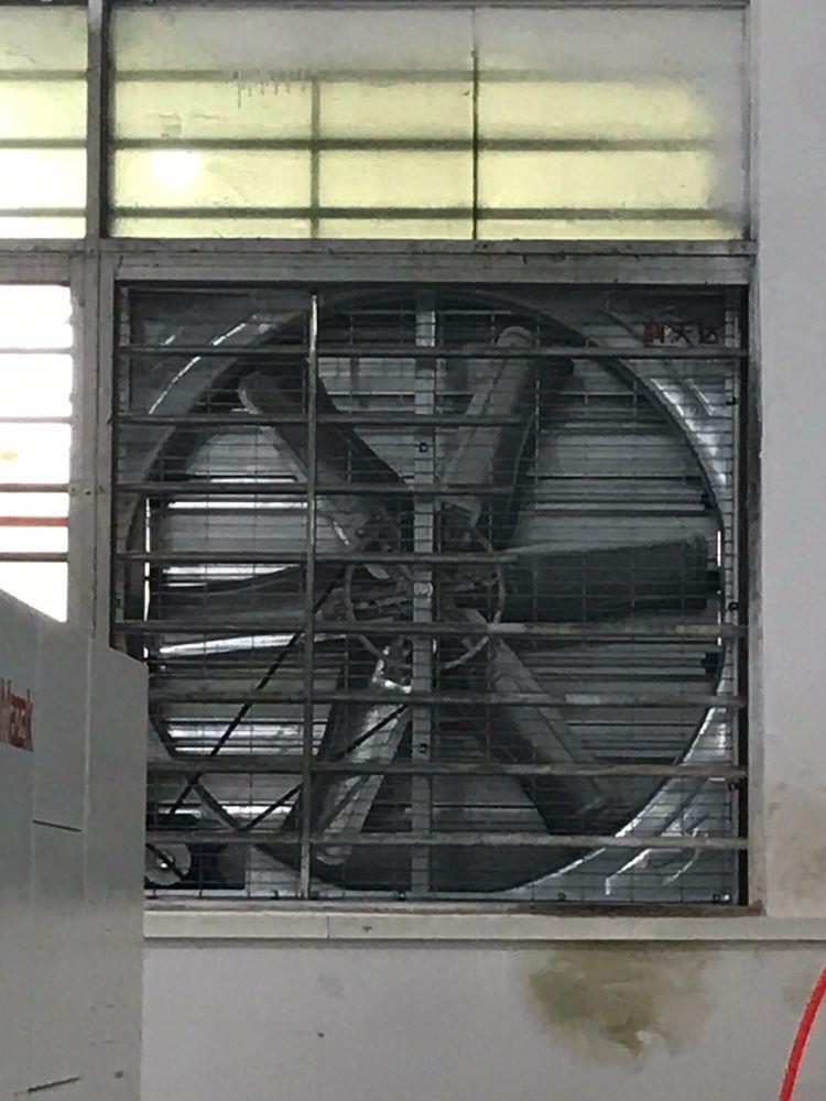 大朗纺织车间降温工业排风扇低价安装