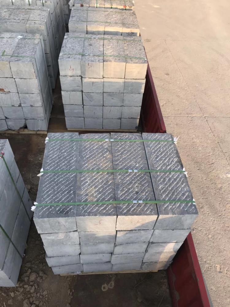 錾道面青石板价格凿道面青石板手打面青石板