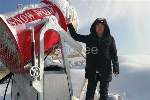 河南人工造雪機(jī)零下高溫造雪機(jī)大出雪量