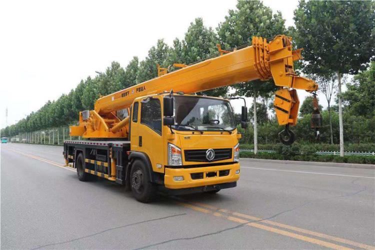 6吨小型吊车厂家直销车型