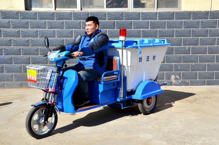 北京宝福龙500l小型垃圾车环卫工人专用保洁车电动垃圾清运