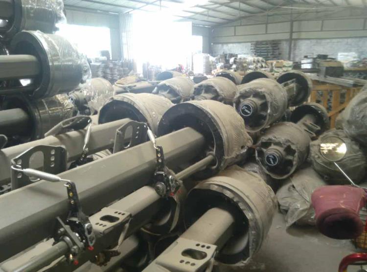 山东梁山挂车配件车桥车轴25吨美式车轴机械式车轴厂家直销